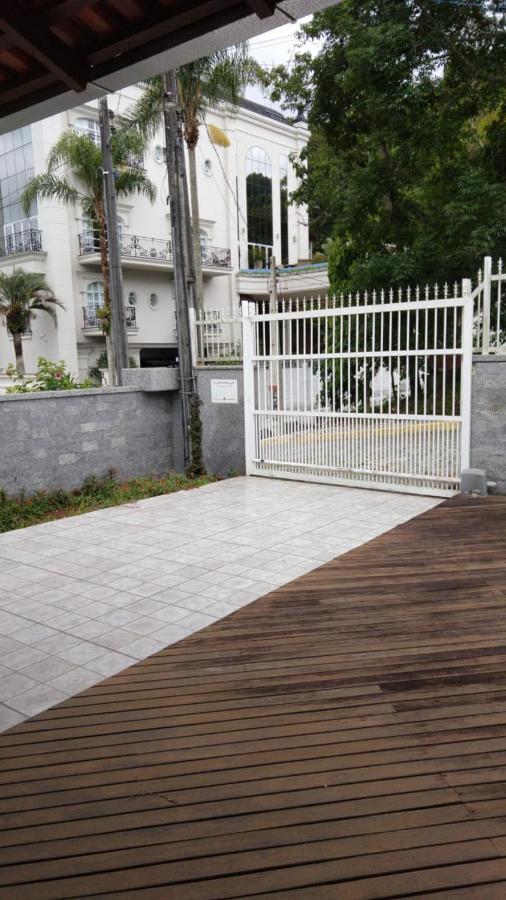 Quarto duplo a 1 quadra do mar Itapema Exterior foto