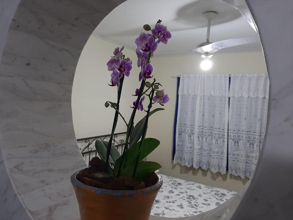 Quarto duplo a 1 quadra do mar Itapema Exterior foto