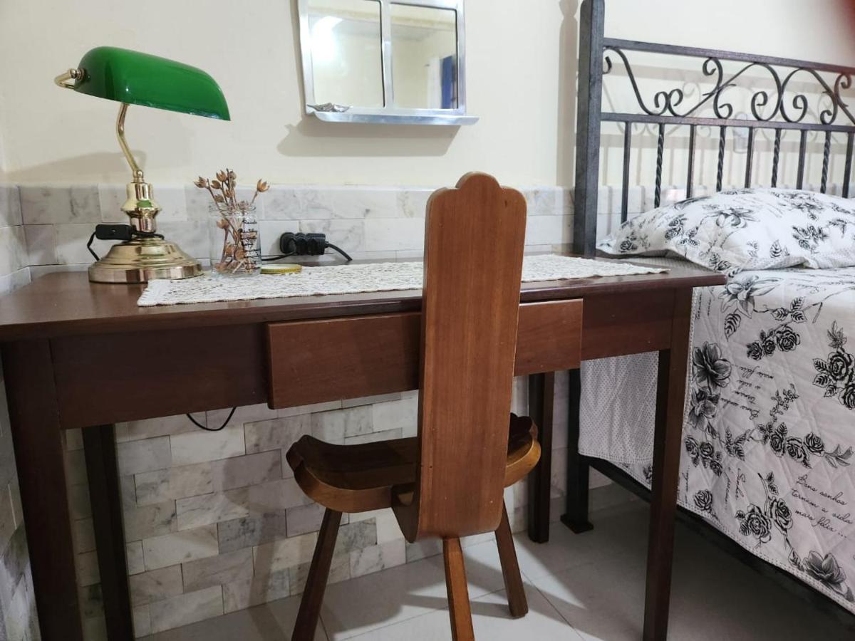 Quarto duplo a 1 quadra do mar Itapema Exterior foto